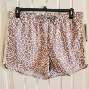Johnny Was NWT Calme Tan grey multi animal print shorts, size XL
